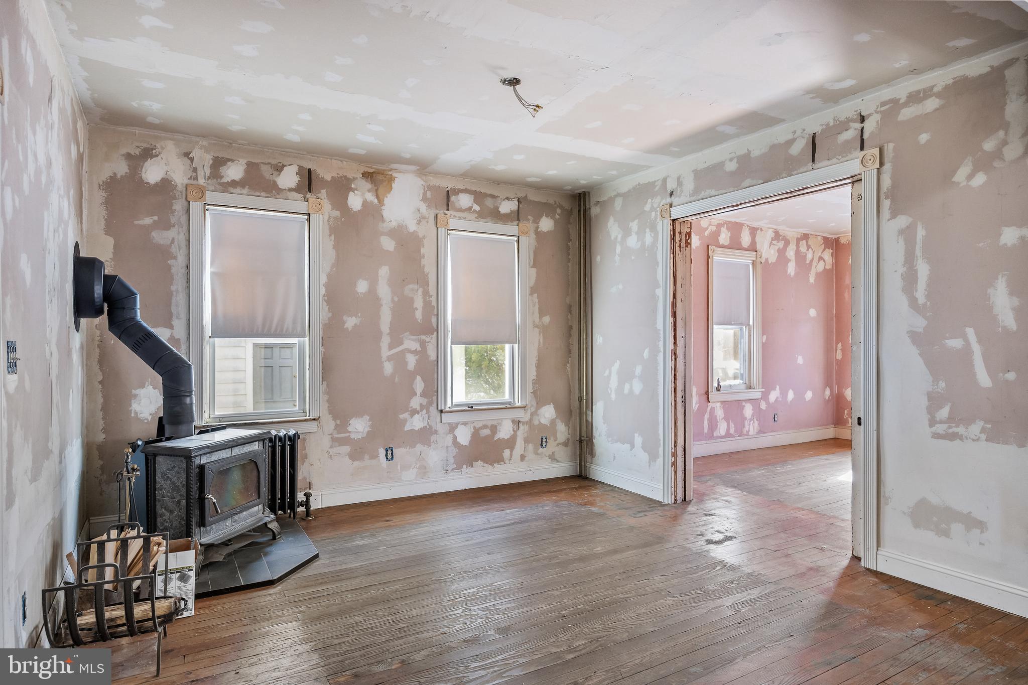 319 Taylor Street Riverside, NJ 08075 - Photo 7 of 27