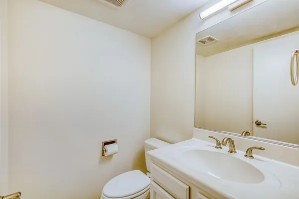 $419,000 | 132 White Birch Lane, Westmont, IL 60559