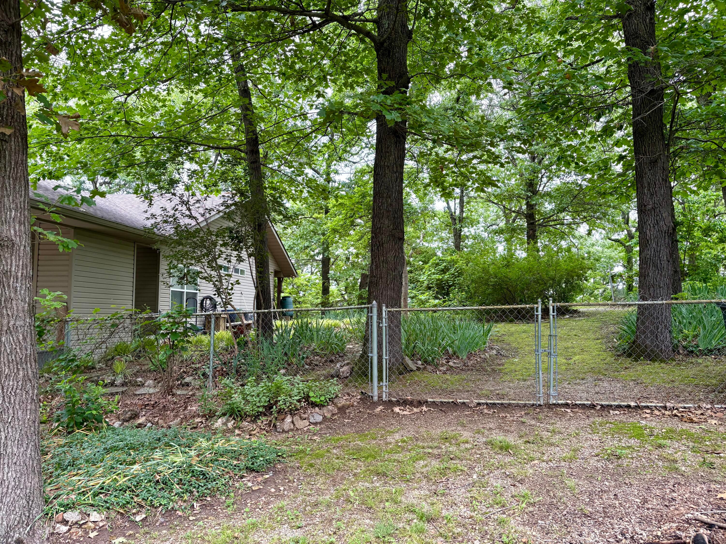 32180 South 627 Road Grove, OK 74344 - Photo 11 of 71 DOUBLE GATE TO LAKRSIDE
