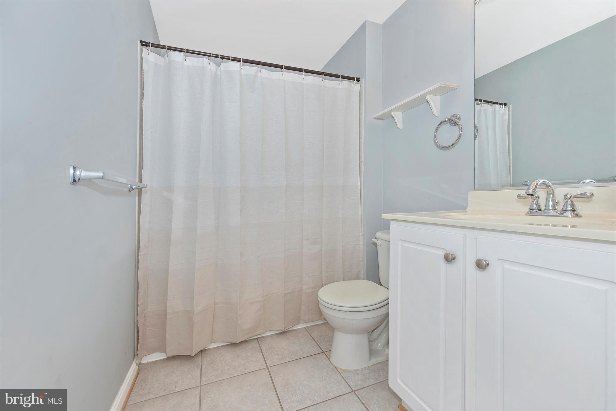 2502 Hemingway Drive, Unit 22D Frederick, MD 21702 - Photo 14 of 20 Second full bath