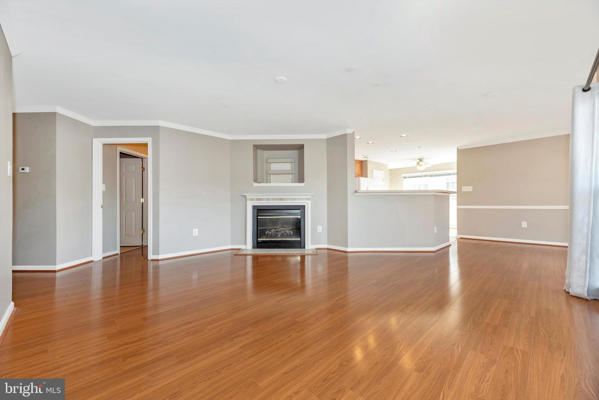 2502 Hemingway Drive, Unit 22D Frederick, MD 21702 - Photo 3 of 20