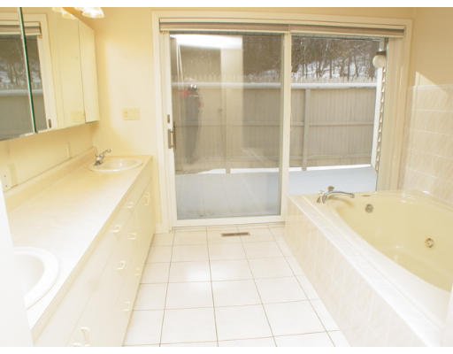 721 Middleton Road North Andover, MA 01845 - Photo 13 of 18 Gallery Image 13