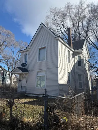 $279,900 | 2825 South 15th Avenue, Minneapolis, MN 55407
