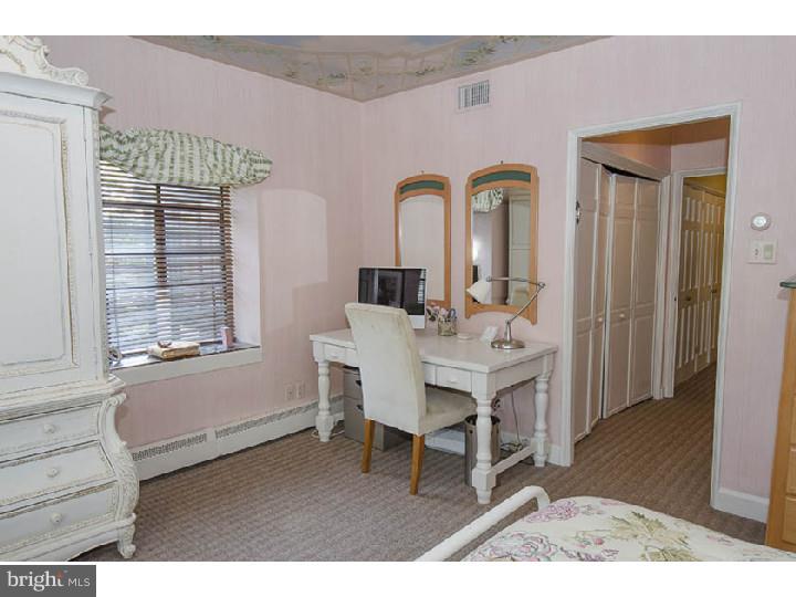 172 Gramercy Road Bala Cynwyd, PA 19004 - Photo 21 of 25 Gallery Image 21
