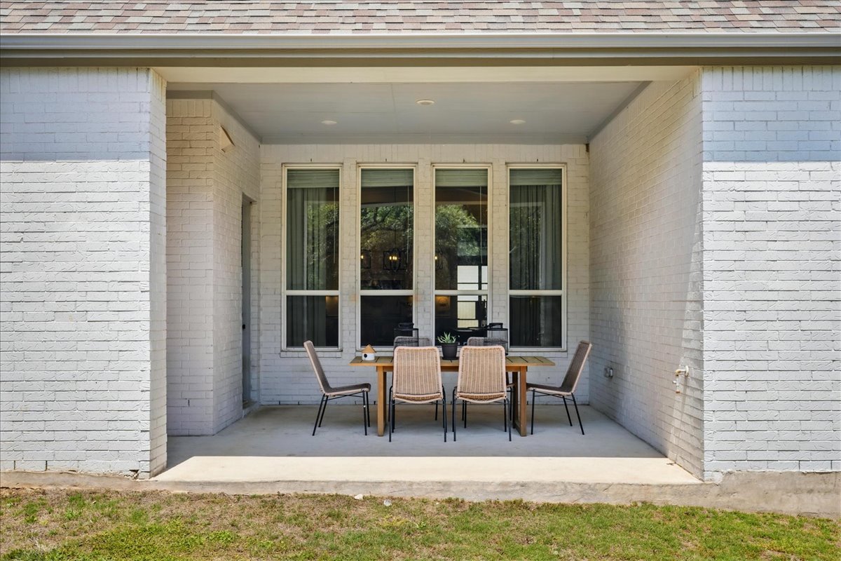 120 Shady Spg Trail Georgetown, TX 78628 - Photo 33 of 35