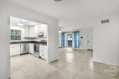 $365,000 | 1345 Lavon Avenue, Savannah, GA 31406