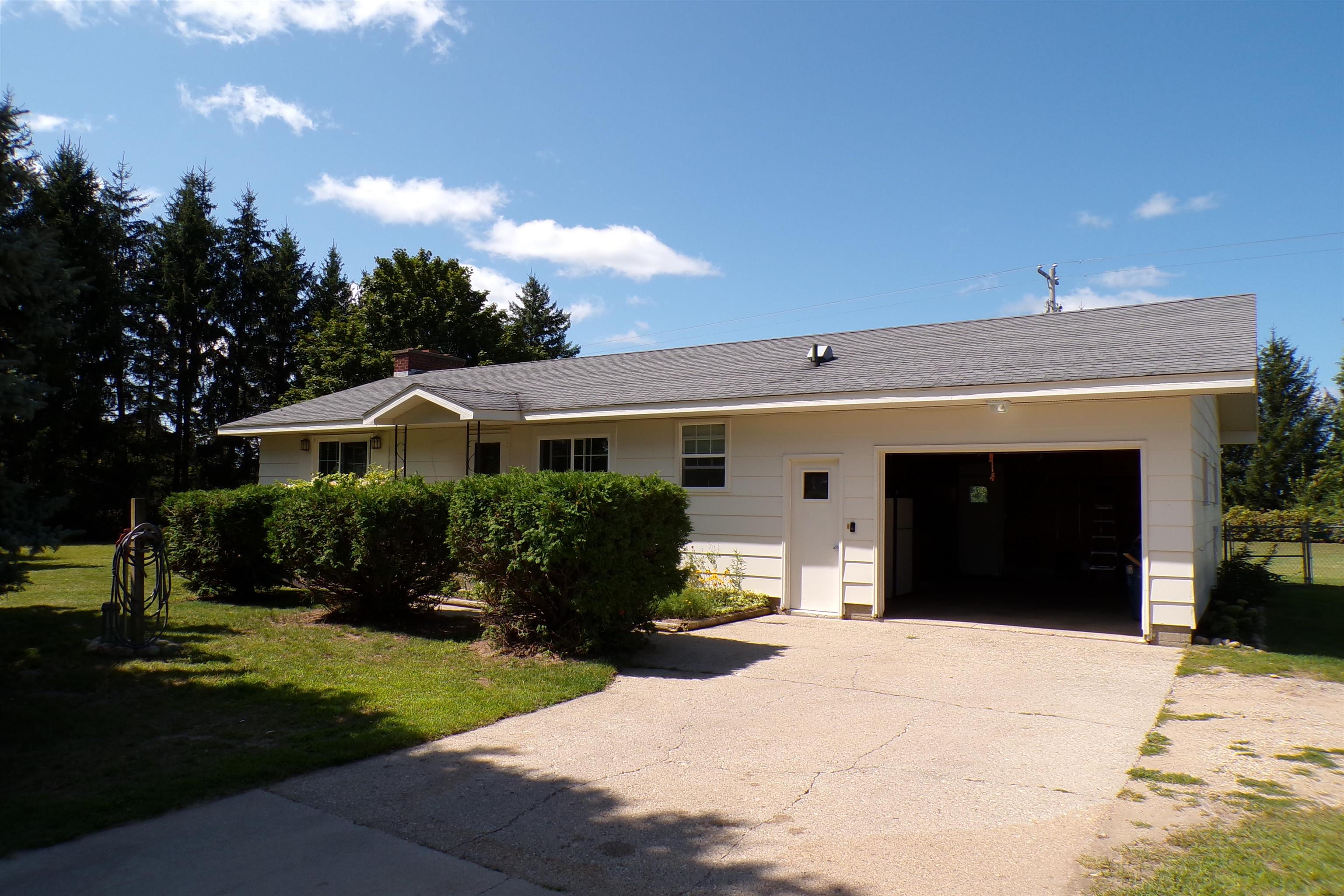 9470 Marilla Road Copemish, MI 49625 - Photo 8 of 10