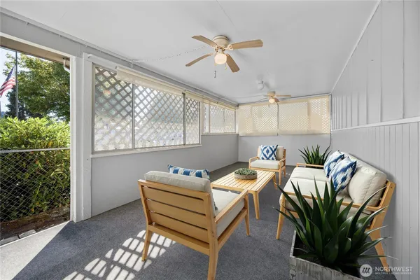 $149,950 | 359 7th Street Southeast, Unit 2, Puyallup, WA 98372