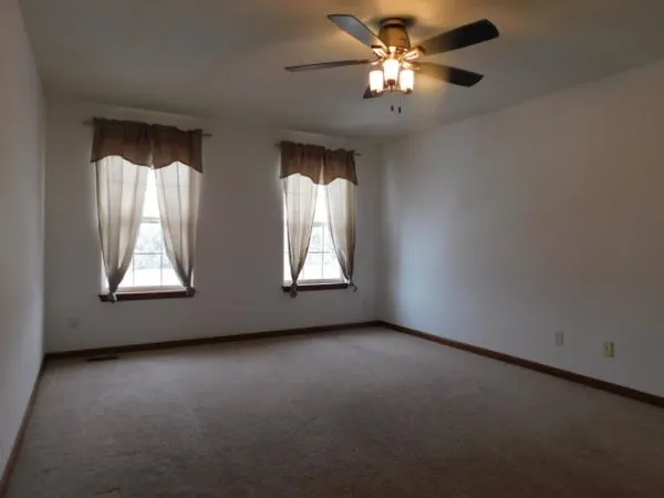 $375,000 | 538 Scotts Army Trail, Belvidere, IL 61008
