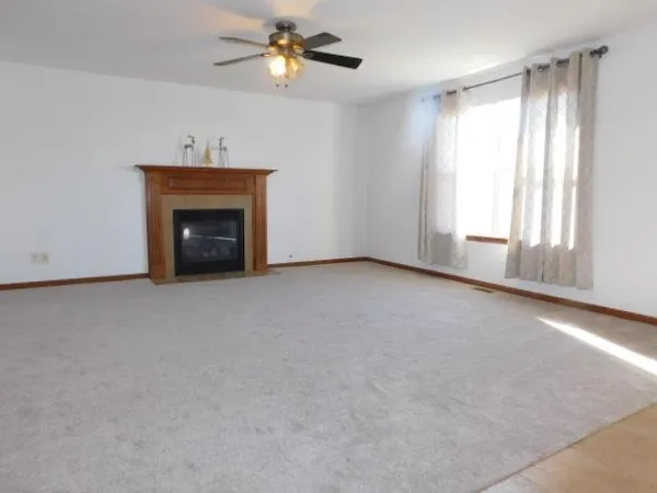$349,000 | 538 Scotts Army Trail, Belvidere, IL 61008
