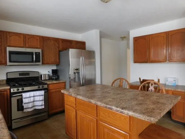 $375,000 | 538 Scotts Army Trail, Belvidere, IL 61008