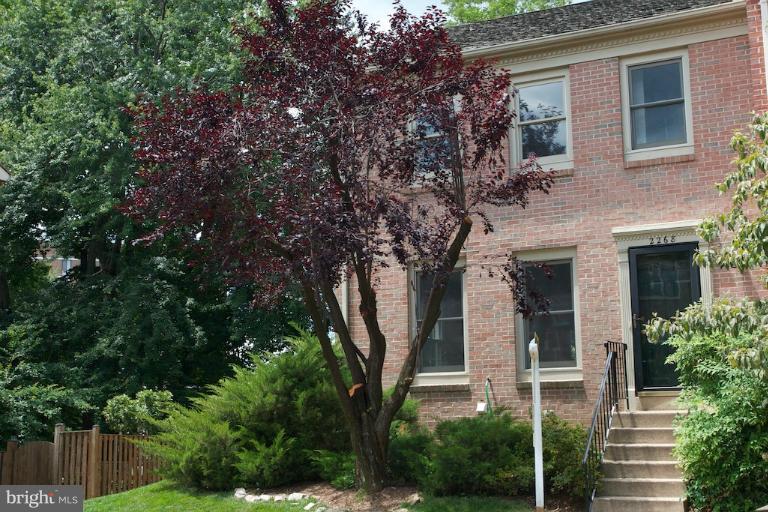 2268 Cartbridge Road Falls Church, VA 22043 - Photo 22 of 22 Exterior (Front)