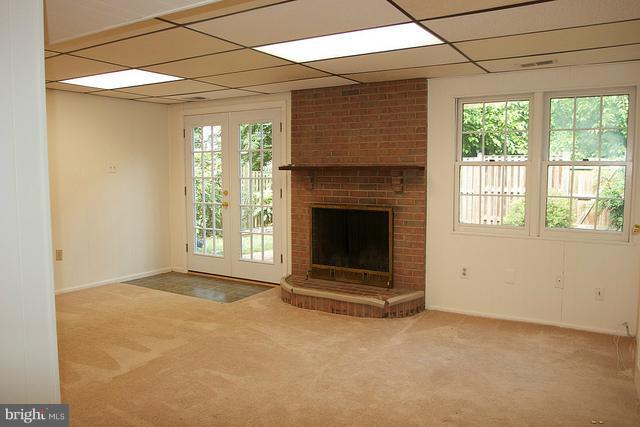 2268 Cartbridge Road Falls Church, VA 22043 - Photo 9 of 22 Family Room