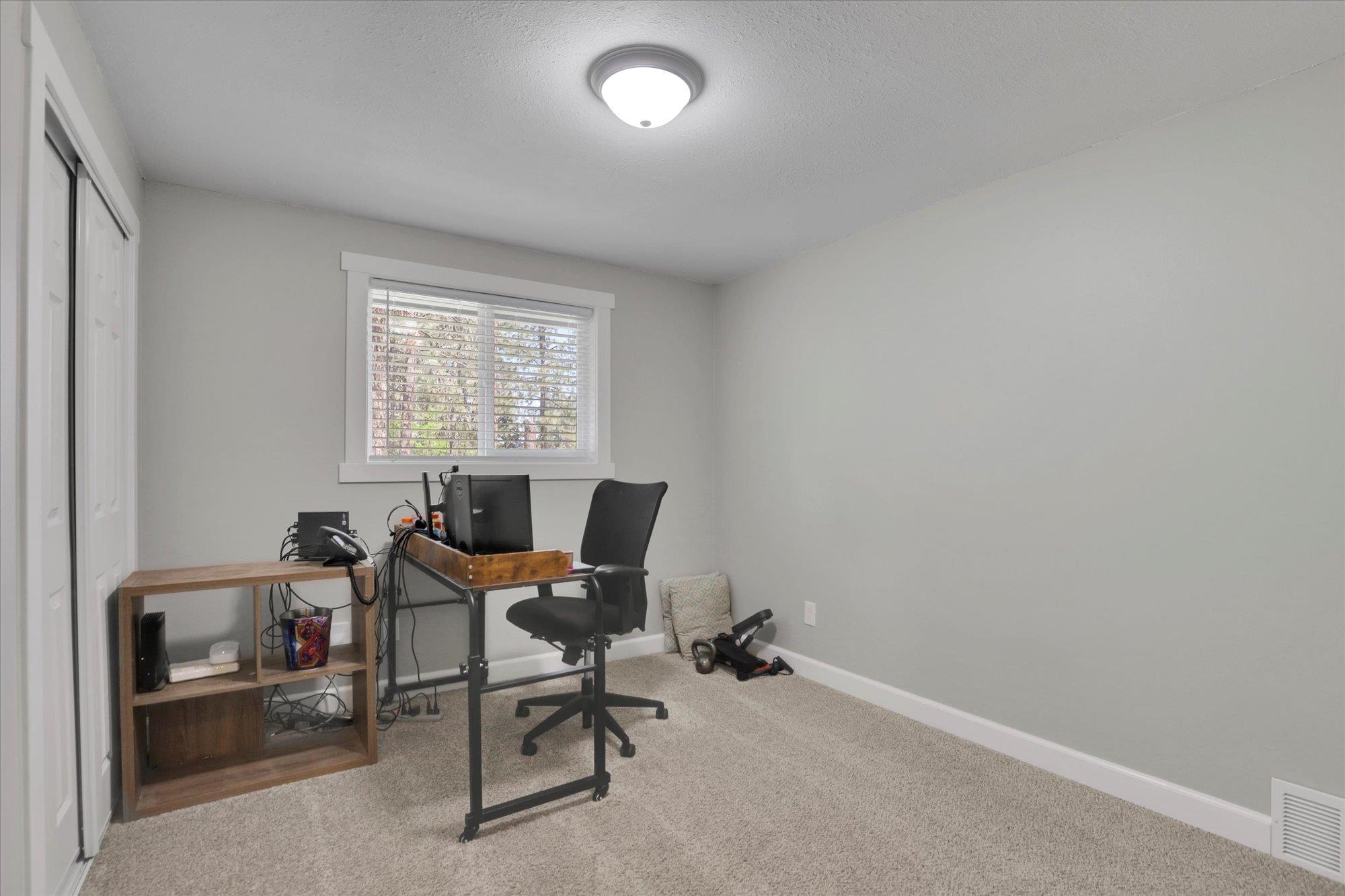 8428 North Susan Court Spokane, WA 99208 - Photo 17 of 40