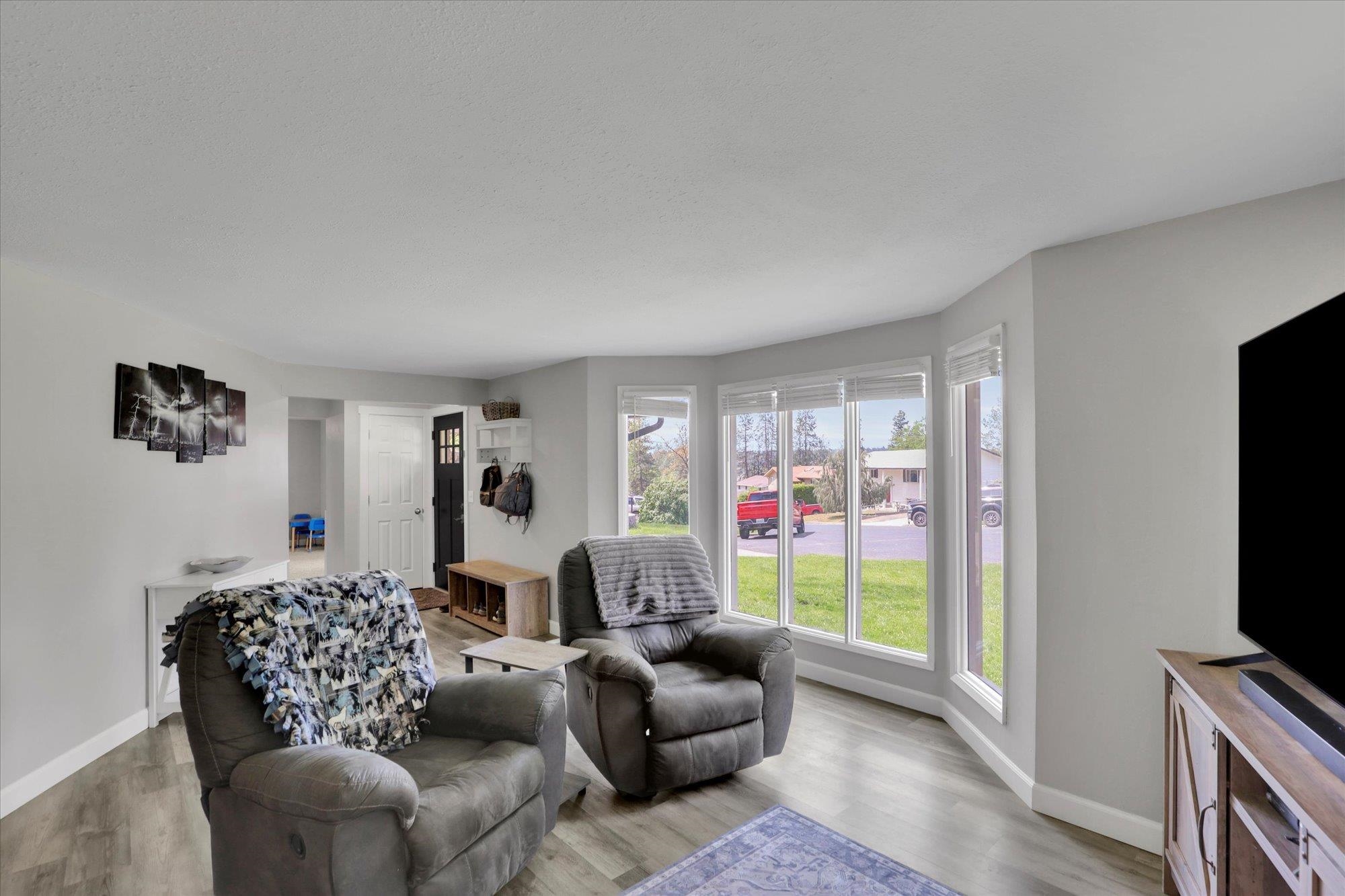8428 North Susan Court Spokane, WA 99208 - Photo 4 of 40