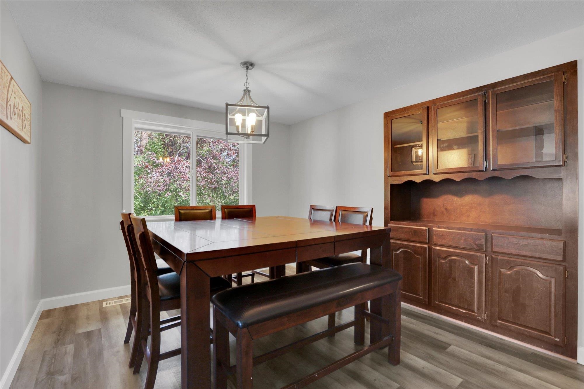 8428 North Susan Court Spokane, WA 99208 - Photo 5 of 40