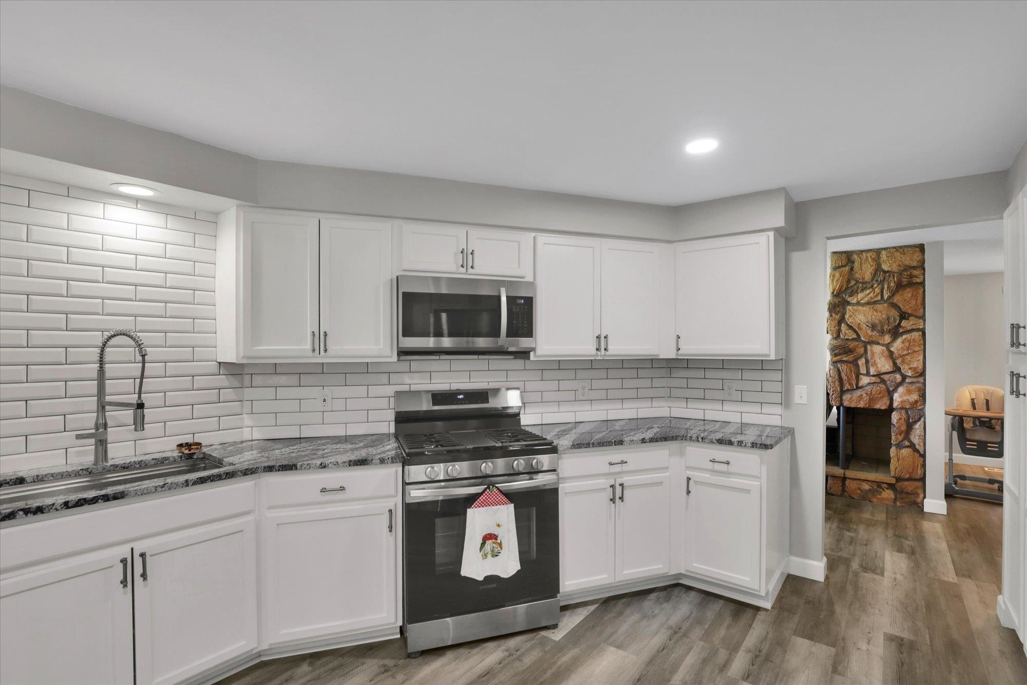 8428 North Susan Court Spokane, WA 99208 - Photo 8 of 40