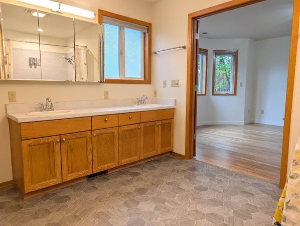 $743,000 | 795 Southeast Greenhill Road, Pullman, WA 99163
