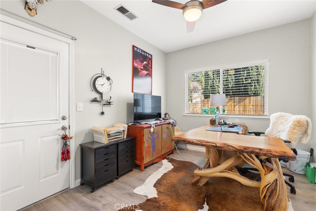 1813 Devonshire Drive Chico, CA 95928 - Photo 11 of 38