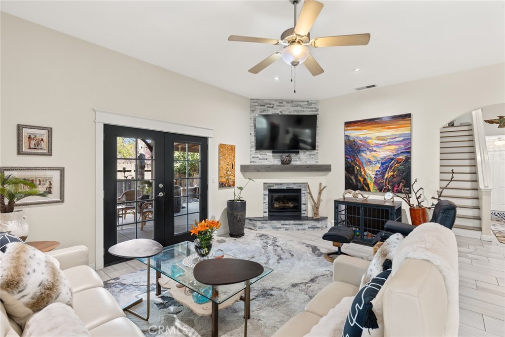 1813 Devonshire Drive Chico, CA 95928 - Photo 2 of 38