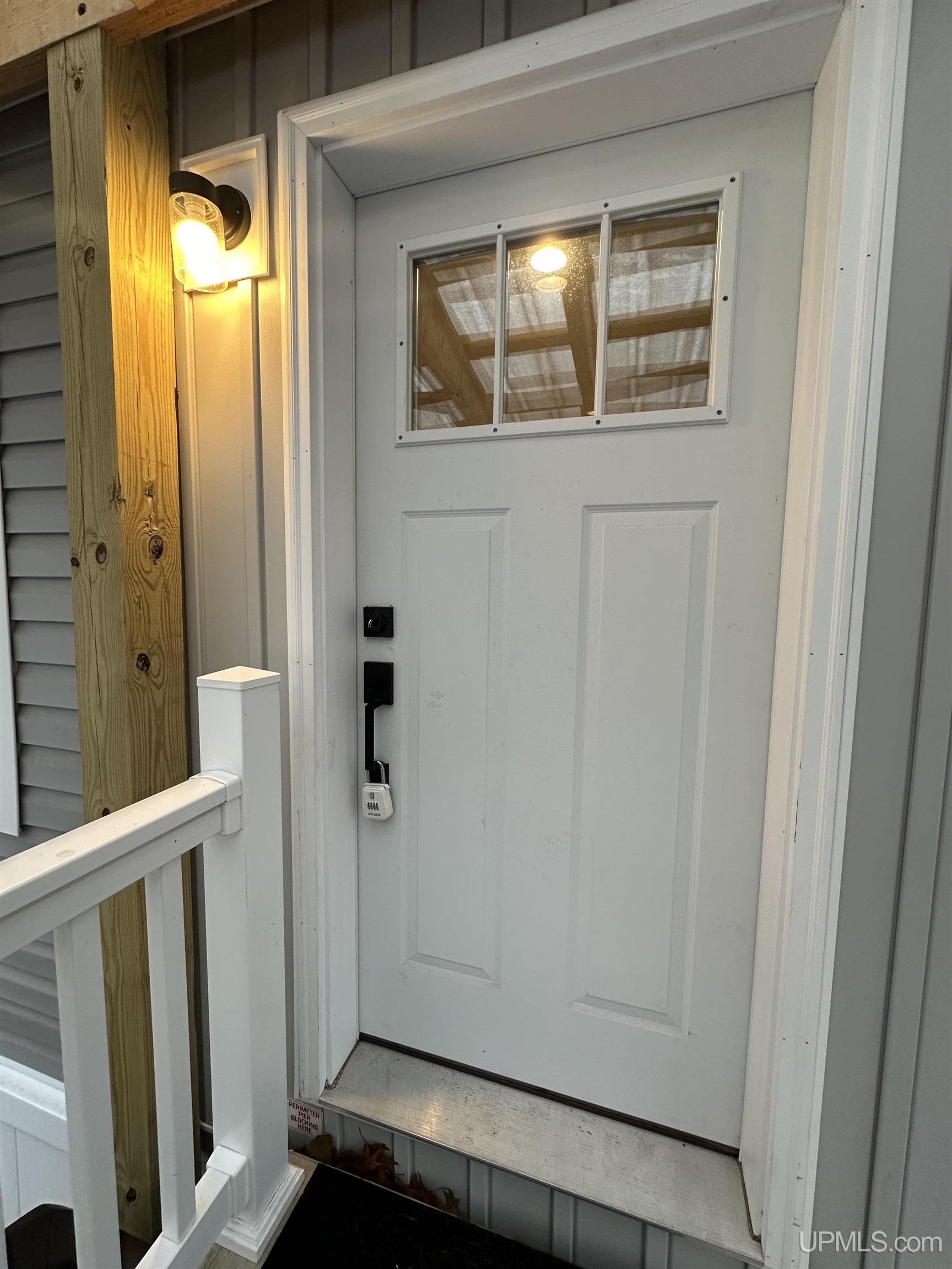 2722 South Hill Road Gladstone, MI 49837 - Photo 3 of 23 Gallery Image 3
