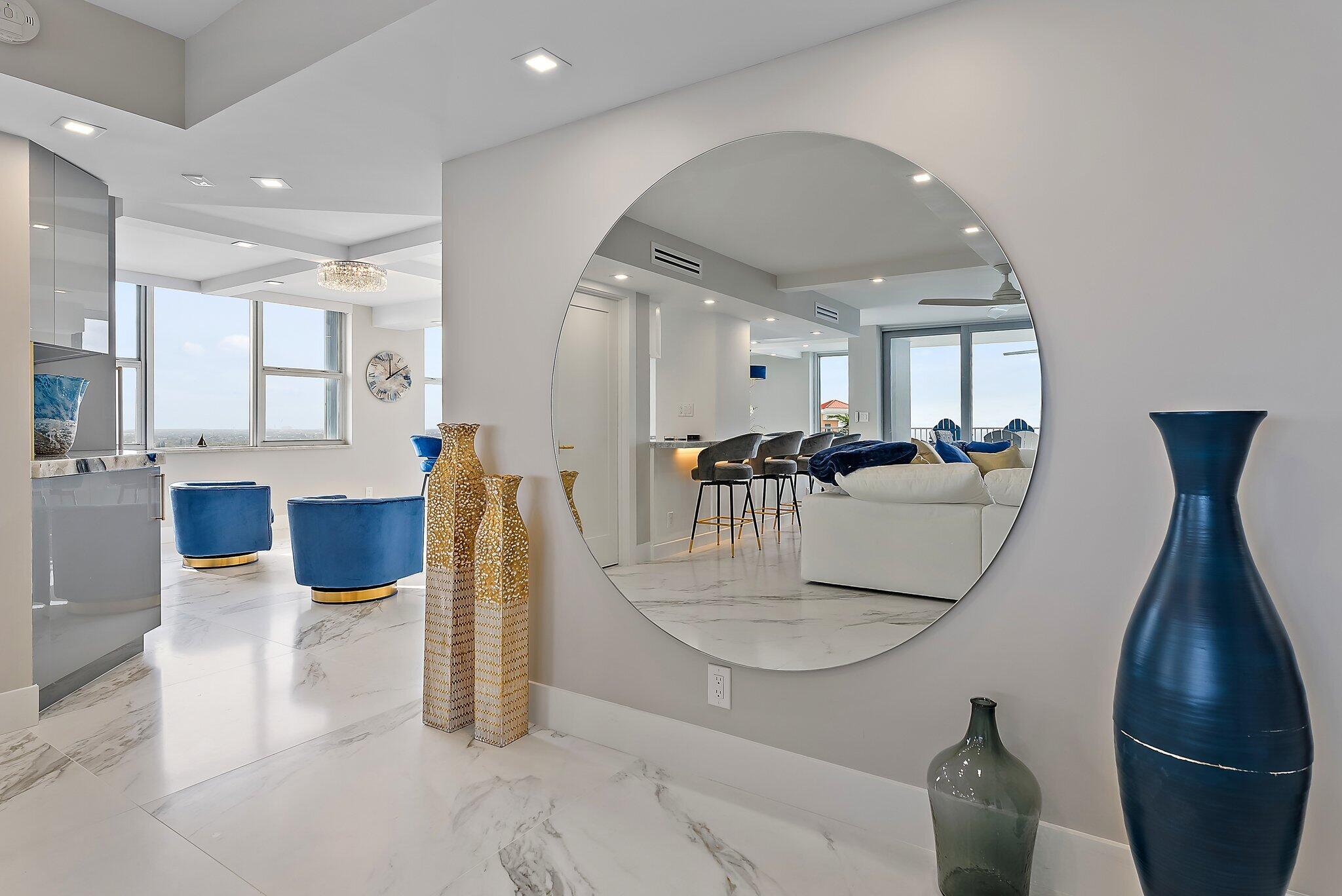 5200 North Ocean Drive, Unit PH4 Singer Island, FL 33404 - Photo 17 of 36 Hallway