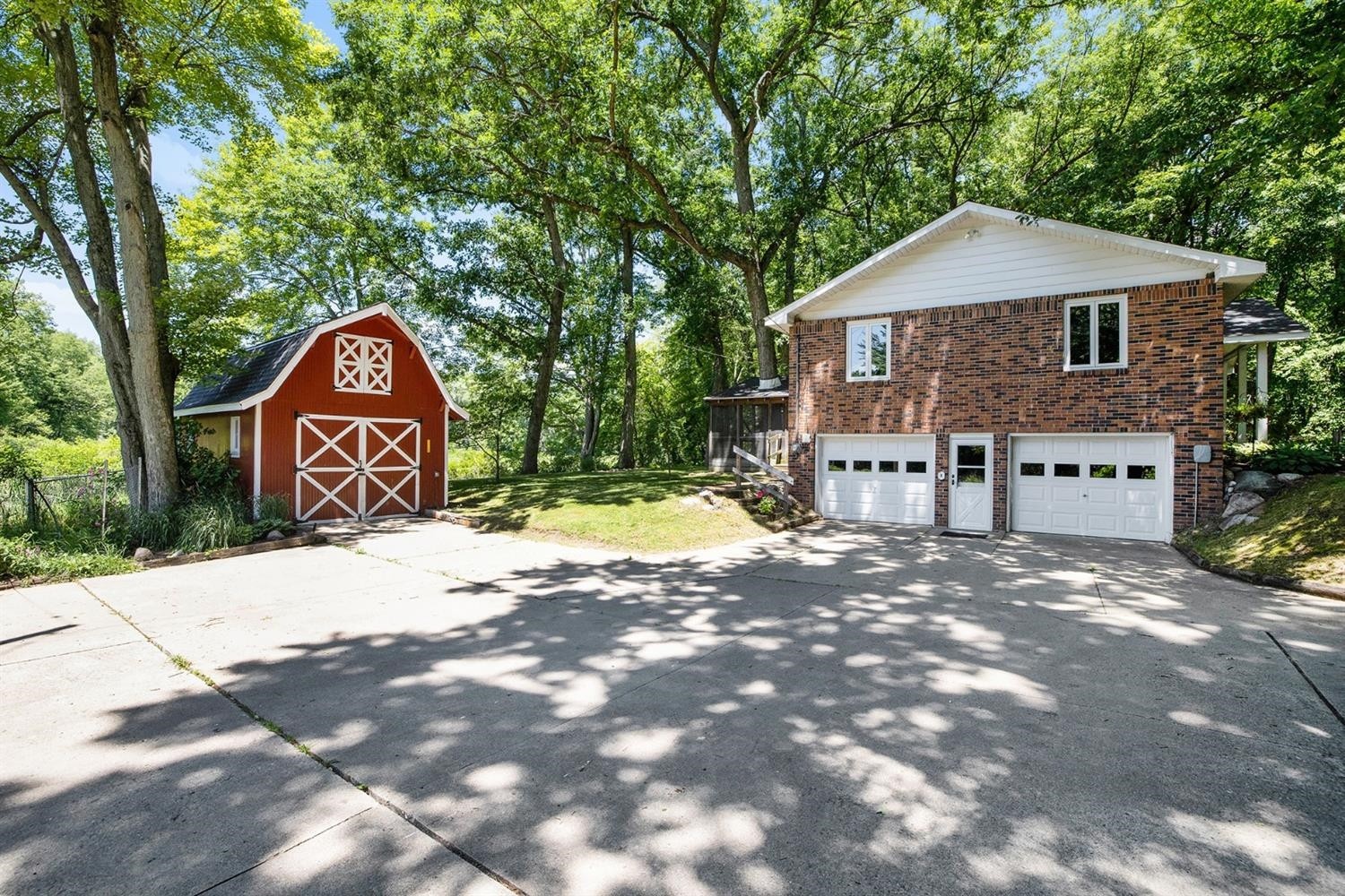 8850 Werkner Road Chelsea, MI 48118 - Photo 3 of 34 Photo 3