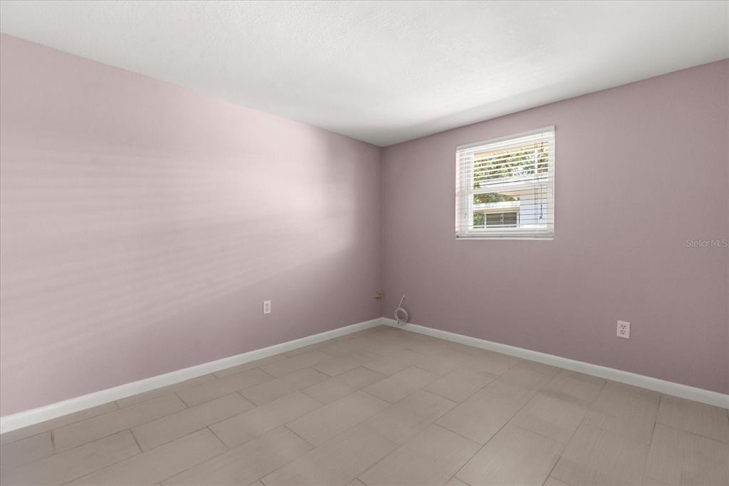 620 Jacaranda Street Dunedin, FL 34698 - Photo 16 of 30 an empty room with a window