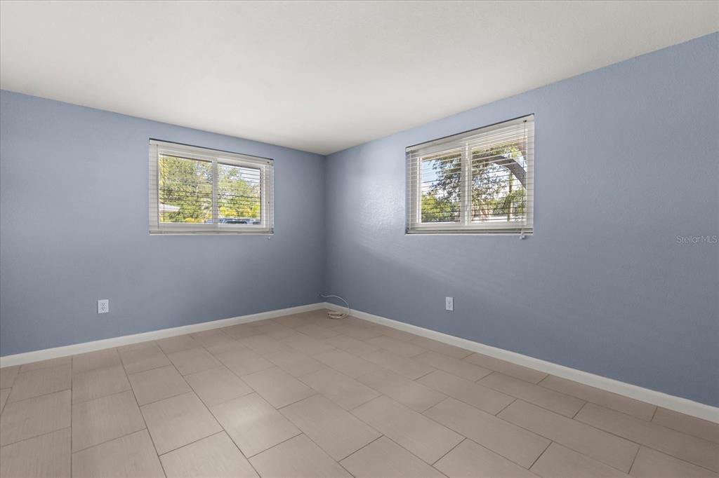 620 Jacaranda Street Dunedin, FL 34698 - Photo 19 of 30 a view of room with window