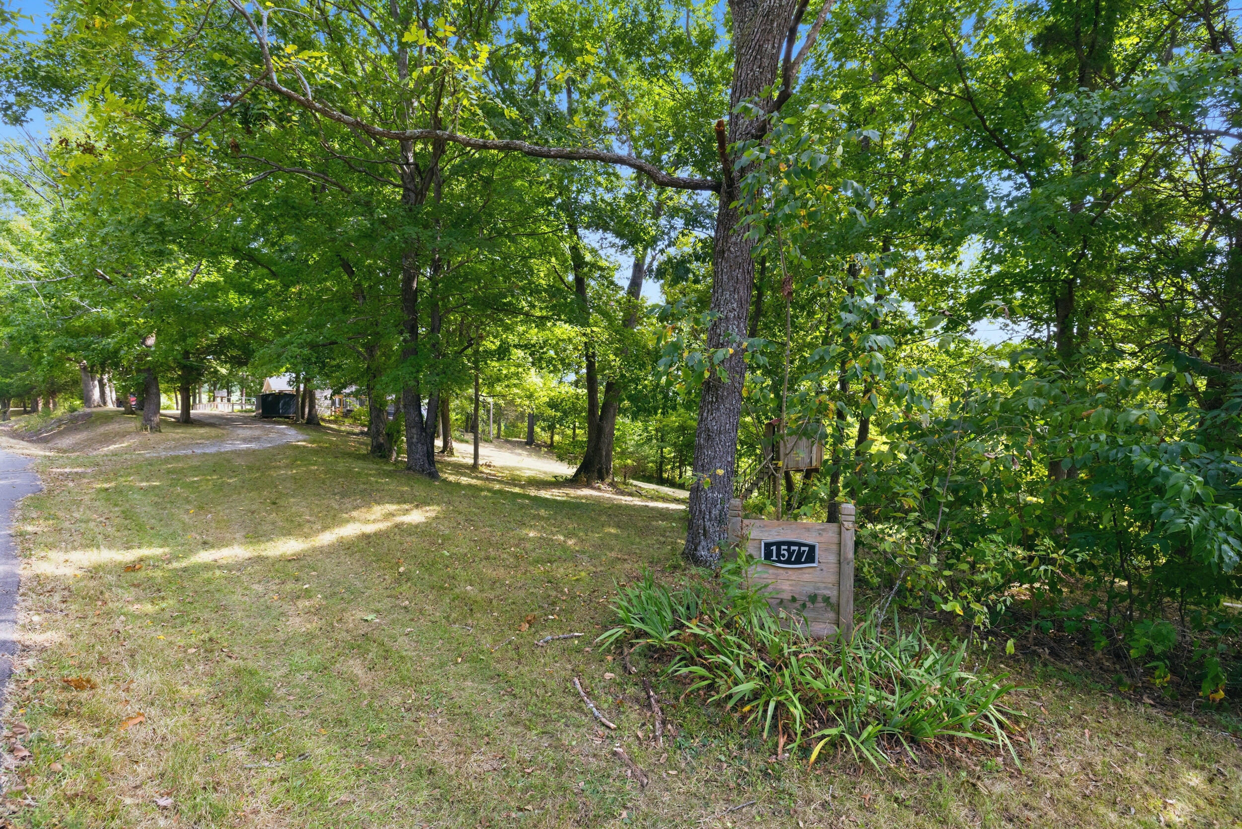 1577 Fairview Road Lawrenceburg, KY 40342 - Photo 36 of 43 39_1h4a7753