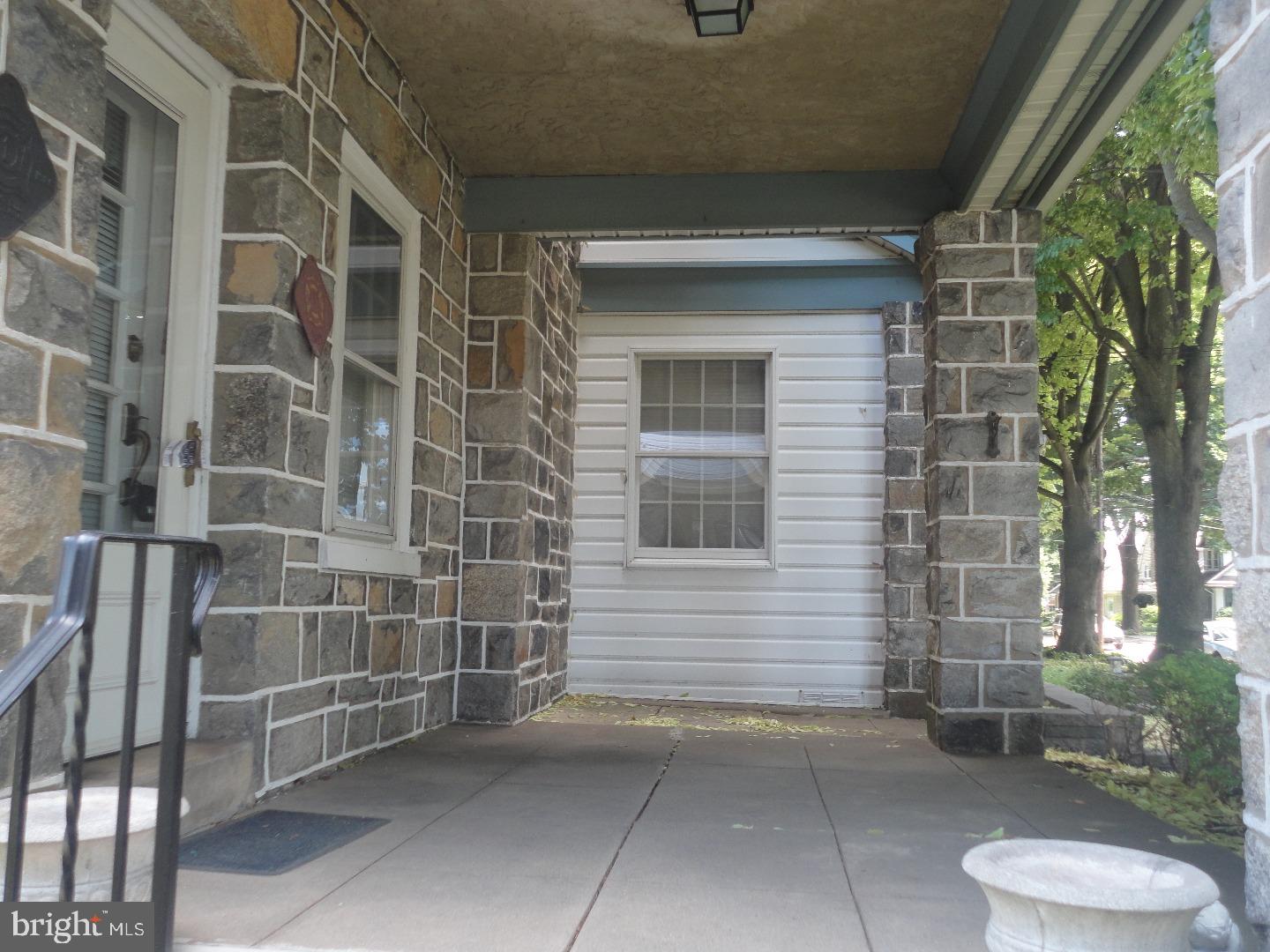 282 Ballymore Road Springfield, PA 19064 - Photo 2 of 20