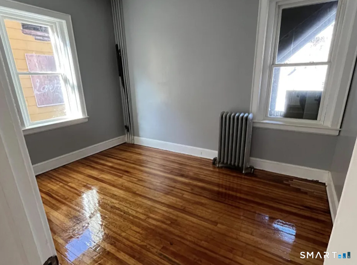 14 Portland Street Middletown, CT 06457 - Photo 6 of 7