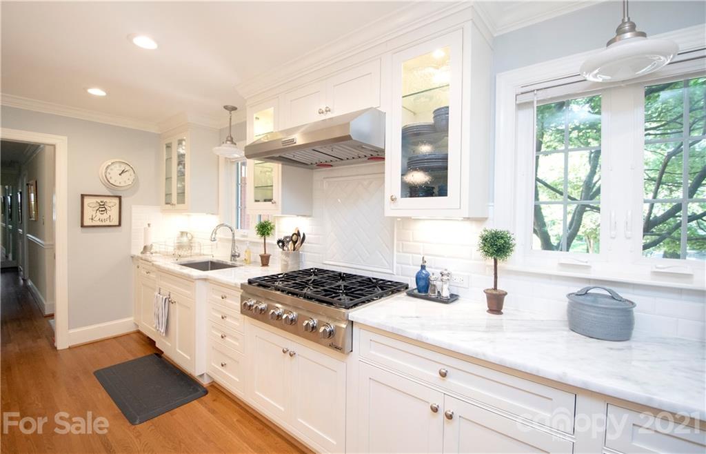 815 Burnley Road Charlotte, NC 28210 - Photo 11 of 31 Gallery Image 11