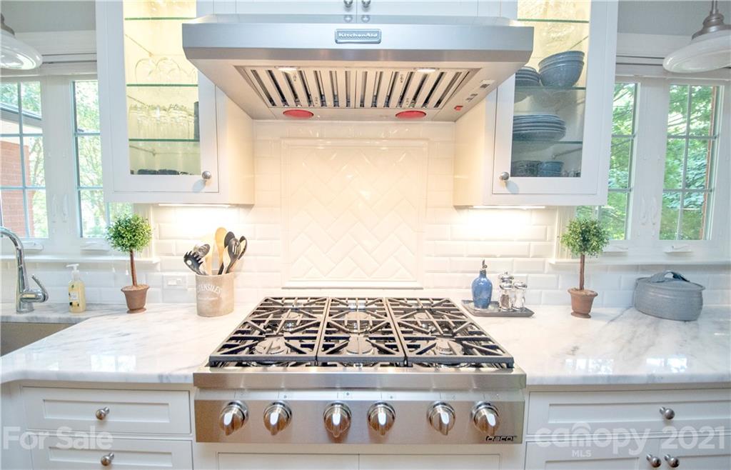 815 Burnley Road Charlotte, NC 28210 - Photo 12 of 31 Gallery Image 12