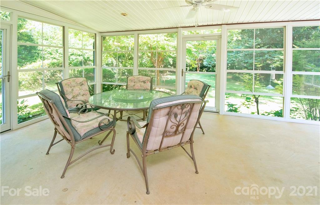 815 Burnley Road Charlotte, NC 28210 - Photo 17 of 31 Gallery Image 17