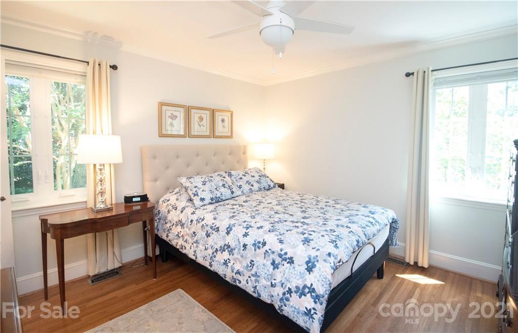 815 Burnley Road Charlotte, NC 28210 - Photo 23 of 31 Gallery Image 23