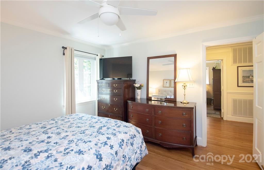 815 Burnley Road Charlotte, NC 28210 - Photo 24 of 31 Gallery Image 24