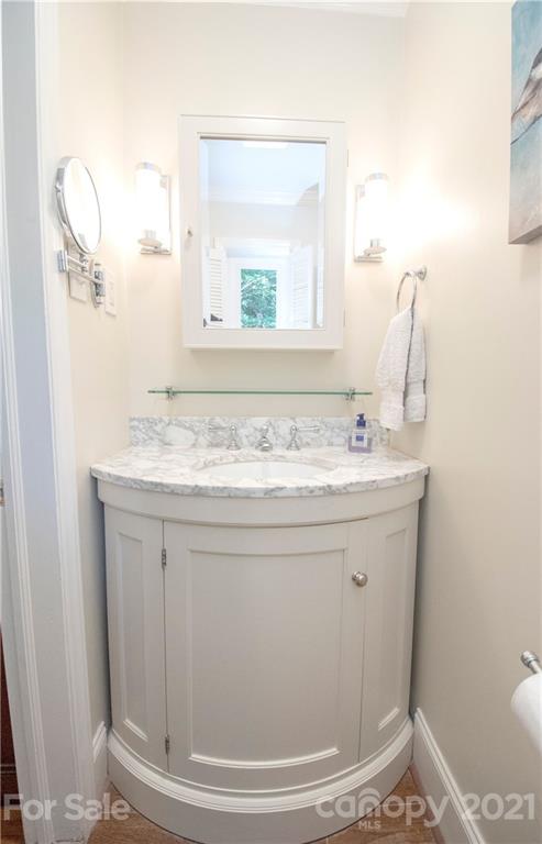 815 Burnley Road Charlotte, NC 28210 - Photo 25 of 31 Gallery Image 25