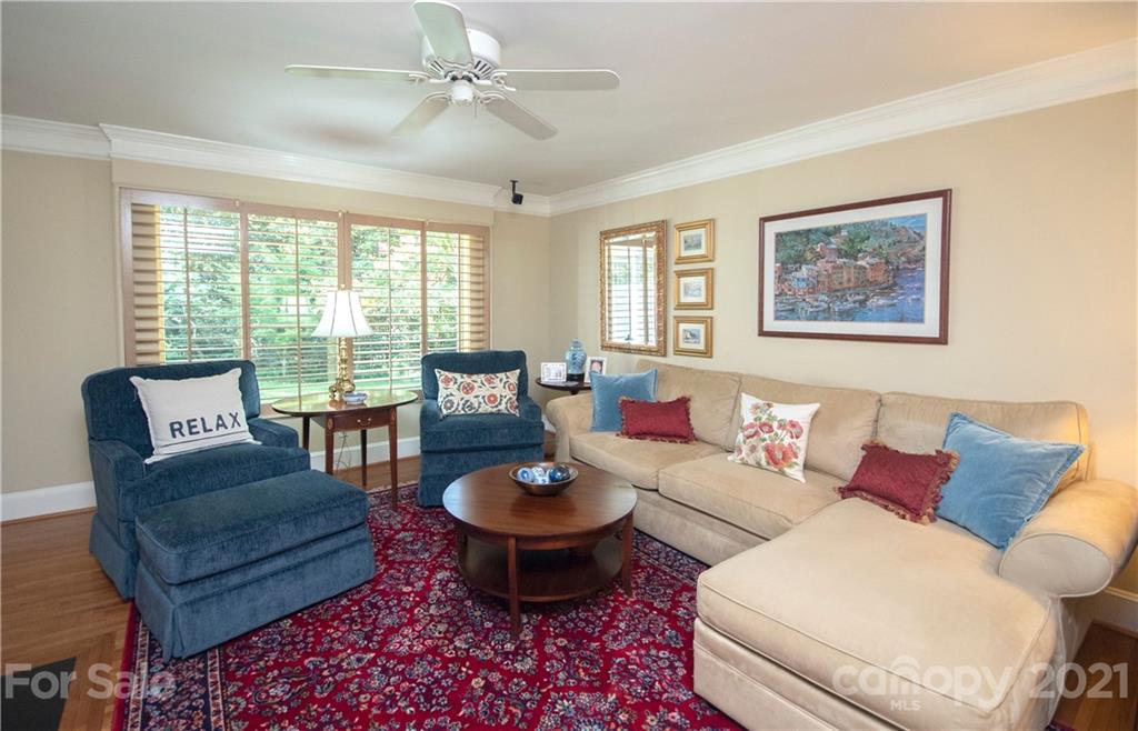 815 Burnley Road Charlotte, NC 28210 - Photo 9 of 31 Gallery Image 9