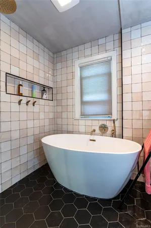 $749,500 | 322 North Midland Avenue, Nyack, NY 10960