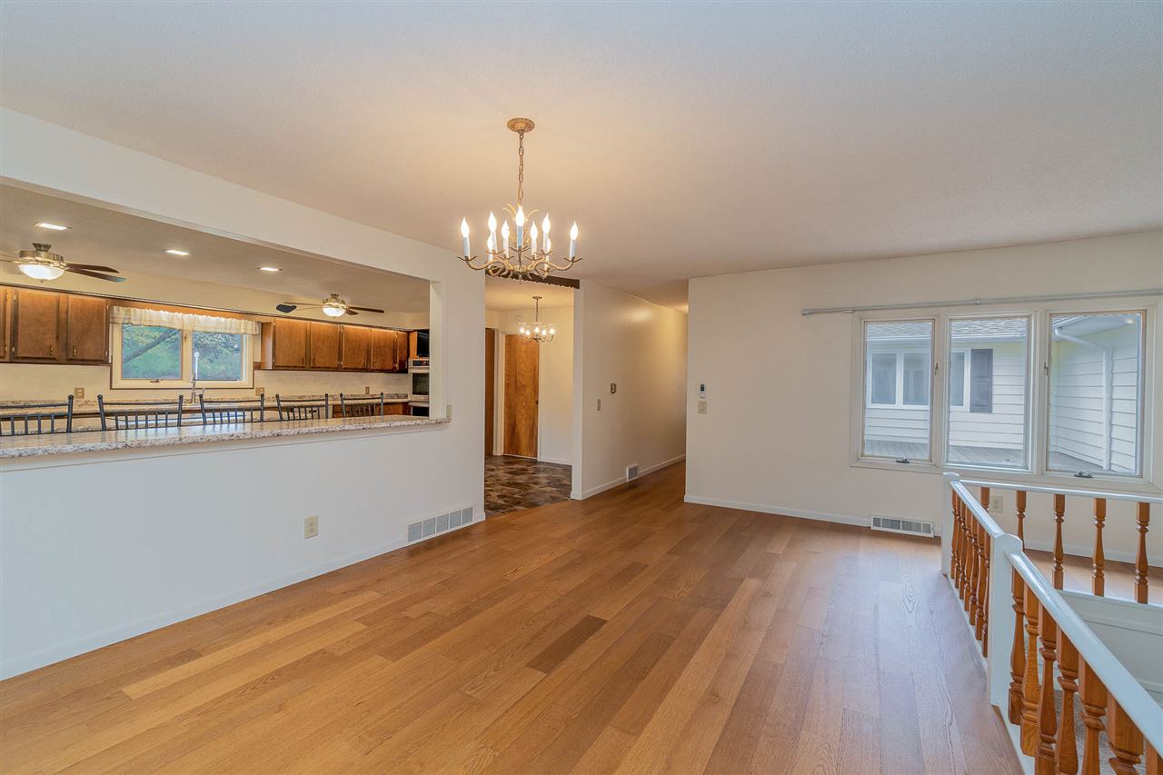 6951 Riverside Drive Mount Pleasant, MI 48858 - Photo 13 of 48 1881661-12.JPG