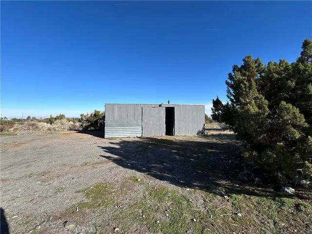 $339,500 | 2830 Phelan Road, Phelan, CA 92371