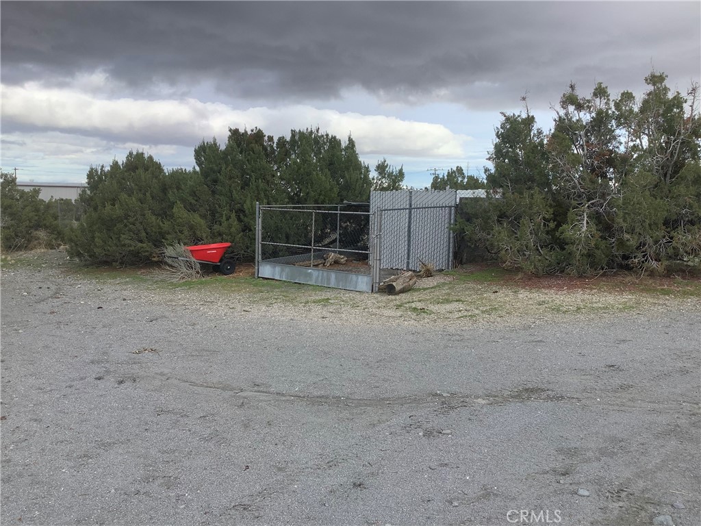 2830 Phelan Road Phelan, CA 92371 - Photo 7 of 10