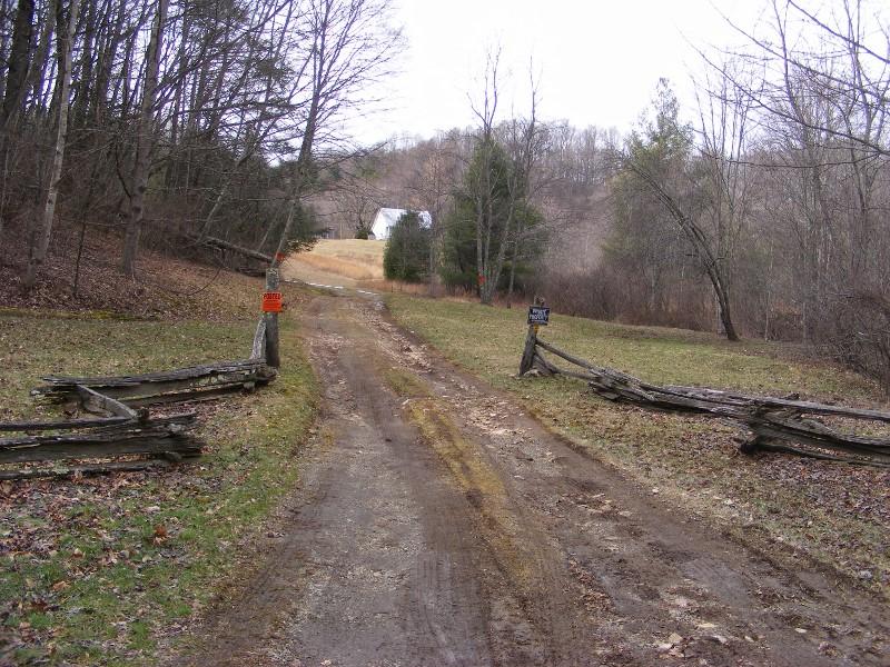 564 Indigo Mountain Road Northwest Floyd, VA 24091 - Photo 5 of 43 DSCF5475 (800x600)