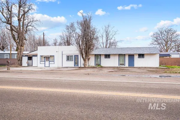 $188,000 | 321 Southeast Avenue, New Plymouth, ID 83655