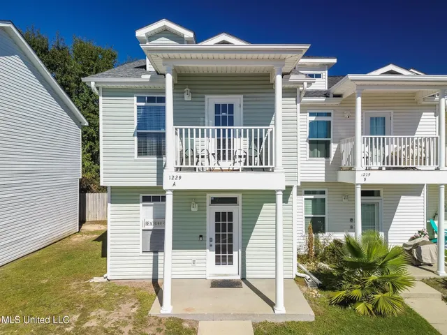 $2,670 | 1229 Century Oaks Drive, Unit A, Gulfport, MS 39507