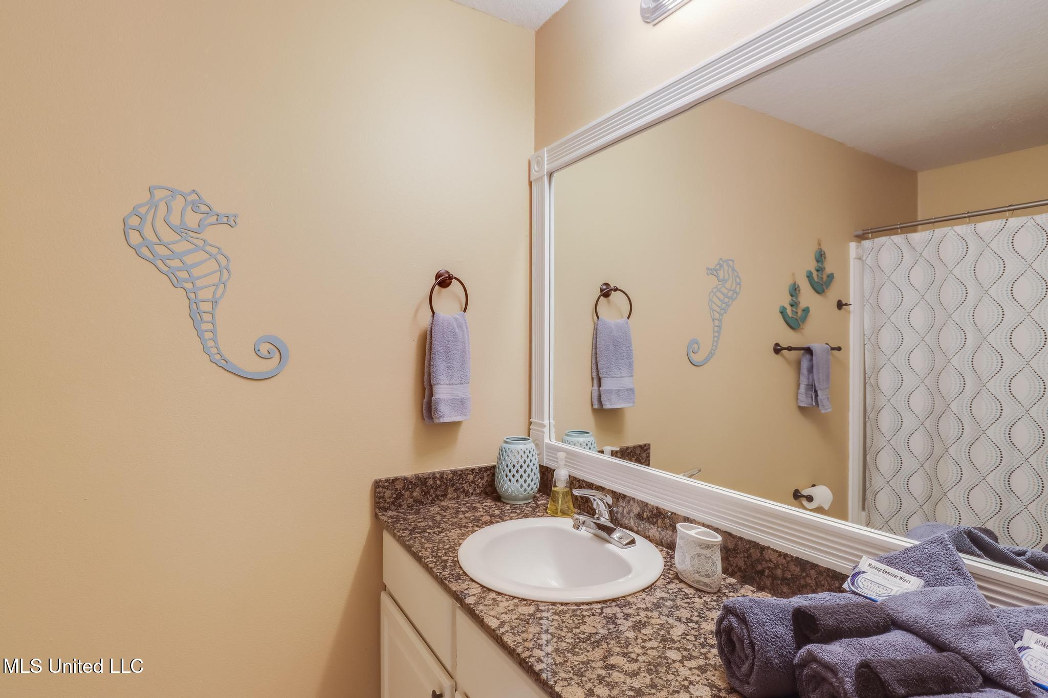 1229 Century Oaks Drive, Unit A Gulfport, MS 39507 - Photo 14 of 21 Photo Nov 11 2025, 12 17 07 PM (1)