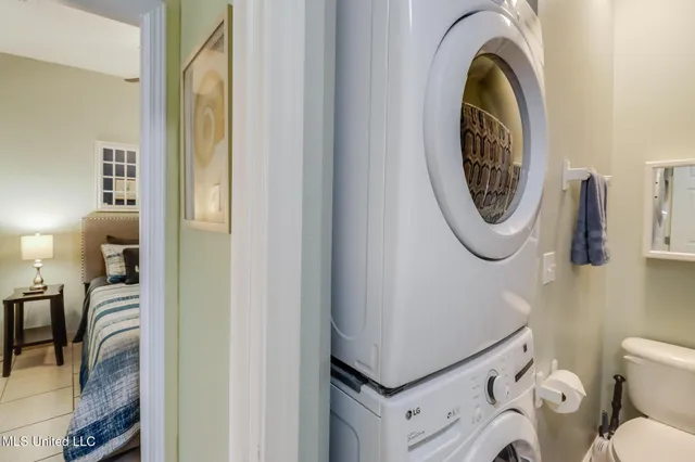 $2,670 | 1229 Century Oaks Drive, Unit A, Gulfport, MS 39507