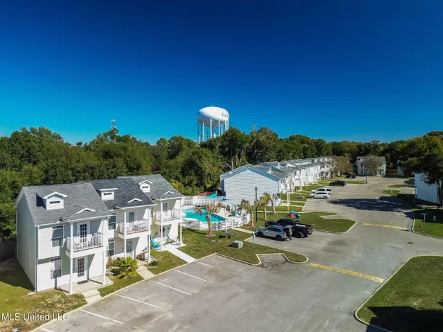 $2,670 | 1229 Century Oaks Drive, Unit A, Gulfport, MS 39507