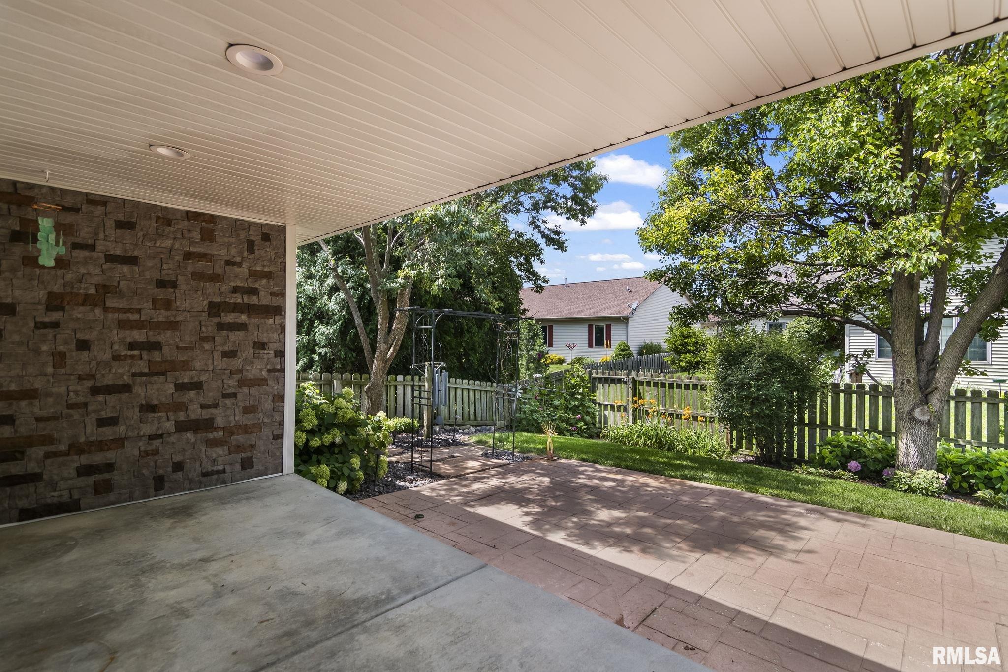 3549 Benbrook Drive Springfield, IL 62711 - Photo 40 of 44